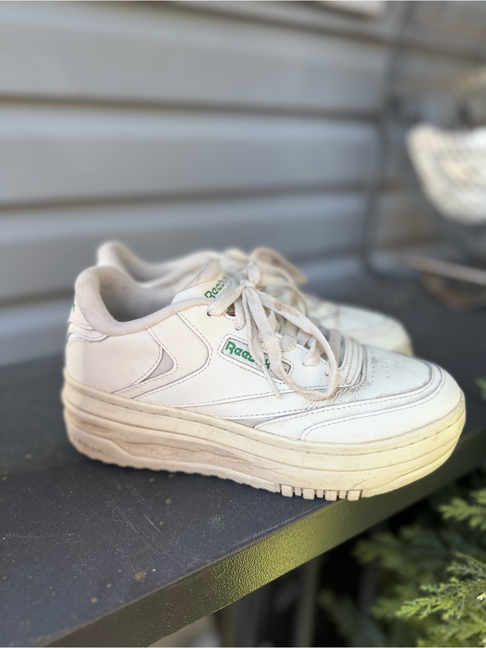 Platform Reebok White Low-Top Sneakers